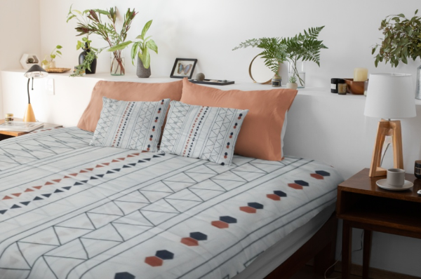 Geometric Fusion Bed Sheet Set – Black & Orange Printed Design